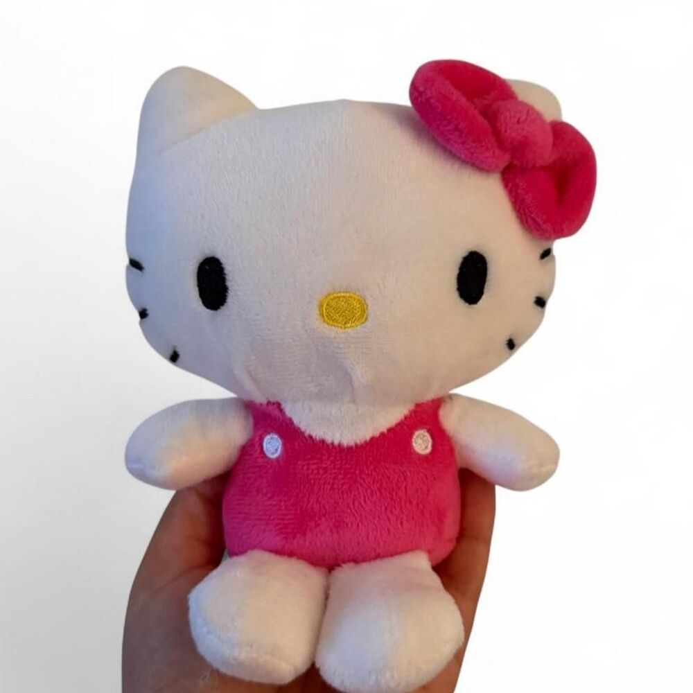 Sanrio Pink and White Stuffed-animals
